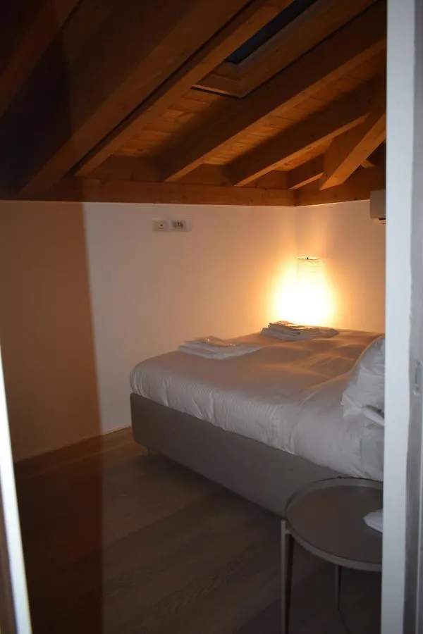 L'Arche Comfort & Relax - Loft Garden In Via Torricelli Milan Italy