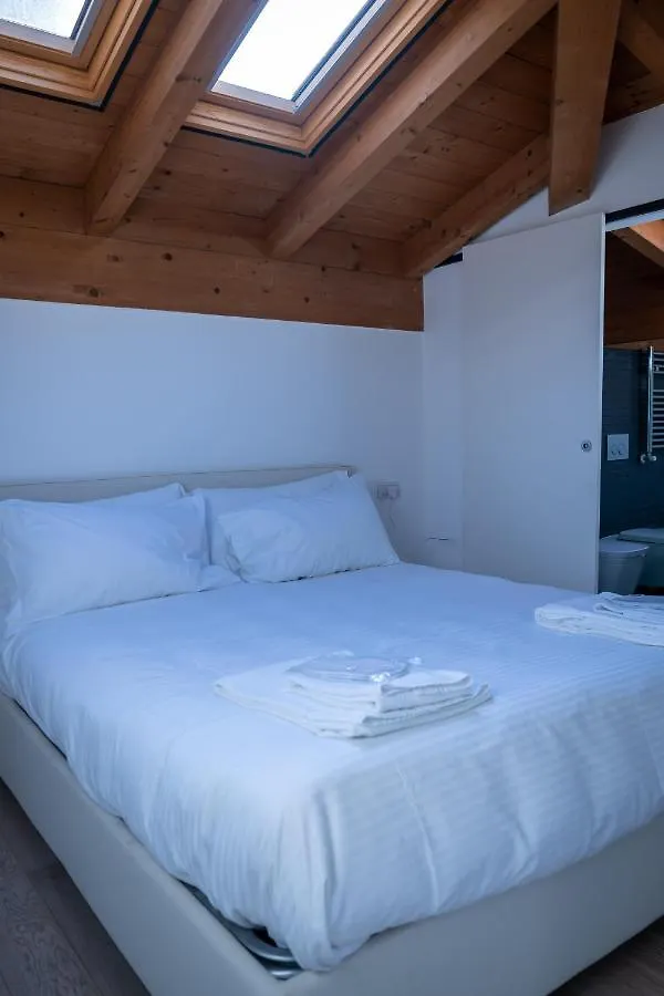 Apartment L'Arche Comfort & Relax - Loft Garden In Via Torricelli Milan