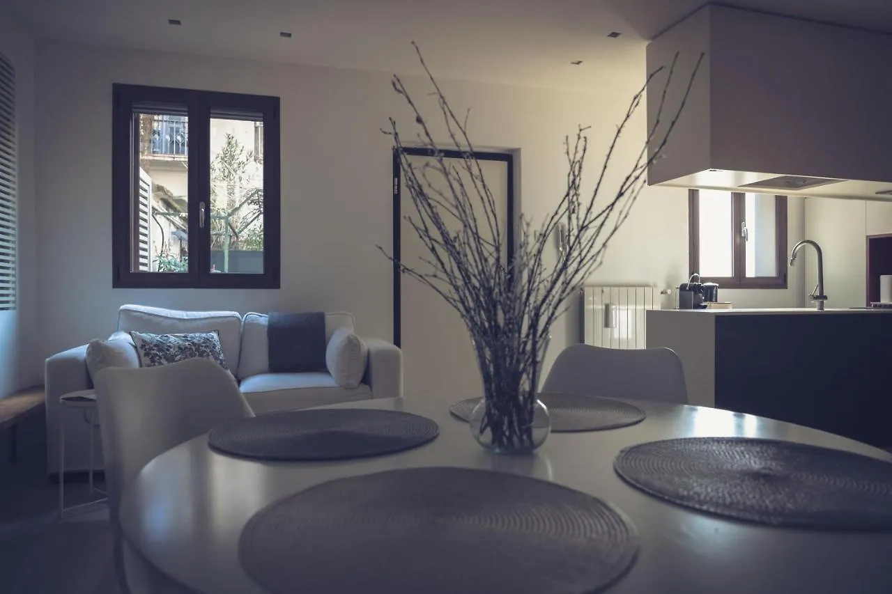 Apartment L'Arche Comfort & Relax - Loft Garden In Via Torricelli Milan Italy