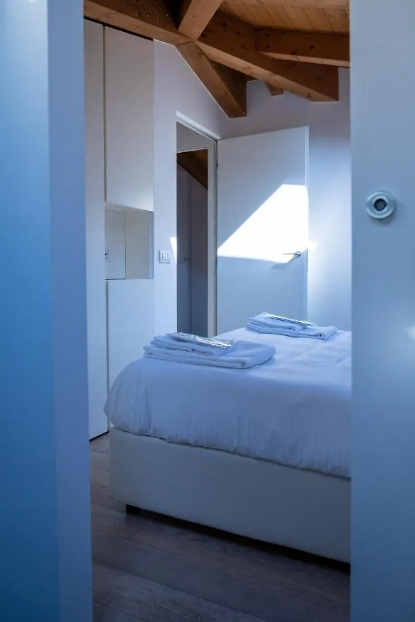Apartment L'Arche Comfort & Relax - Loft Garden In Via Torricelli Milan