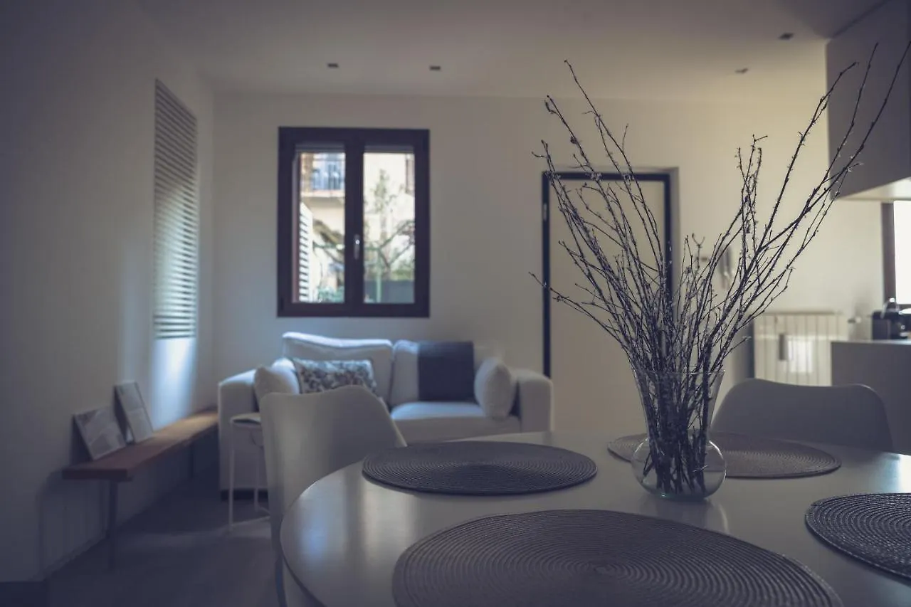 Apartment L'Arche Comfort & Relax - Loft Garden In Via Torricelli Milan