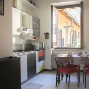 Appartamento Bnbutler - Navigli - Vicolo Lavandai, Milano