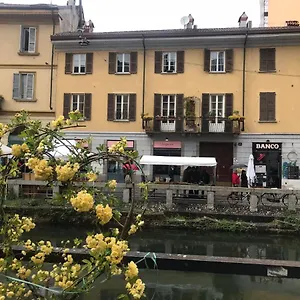 Appartamento Lovelyloft - Alzaia Naviglio, Milano