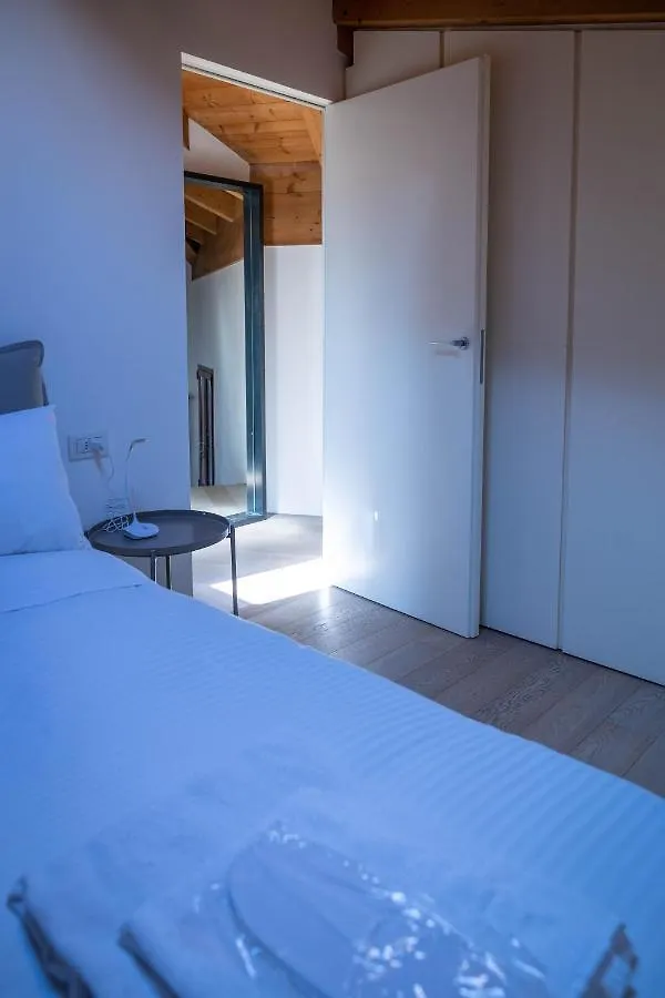 L'Arche Comfort & Relax - Loft Garden In Via Torricelli Milan 0*,  Italy